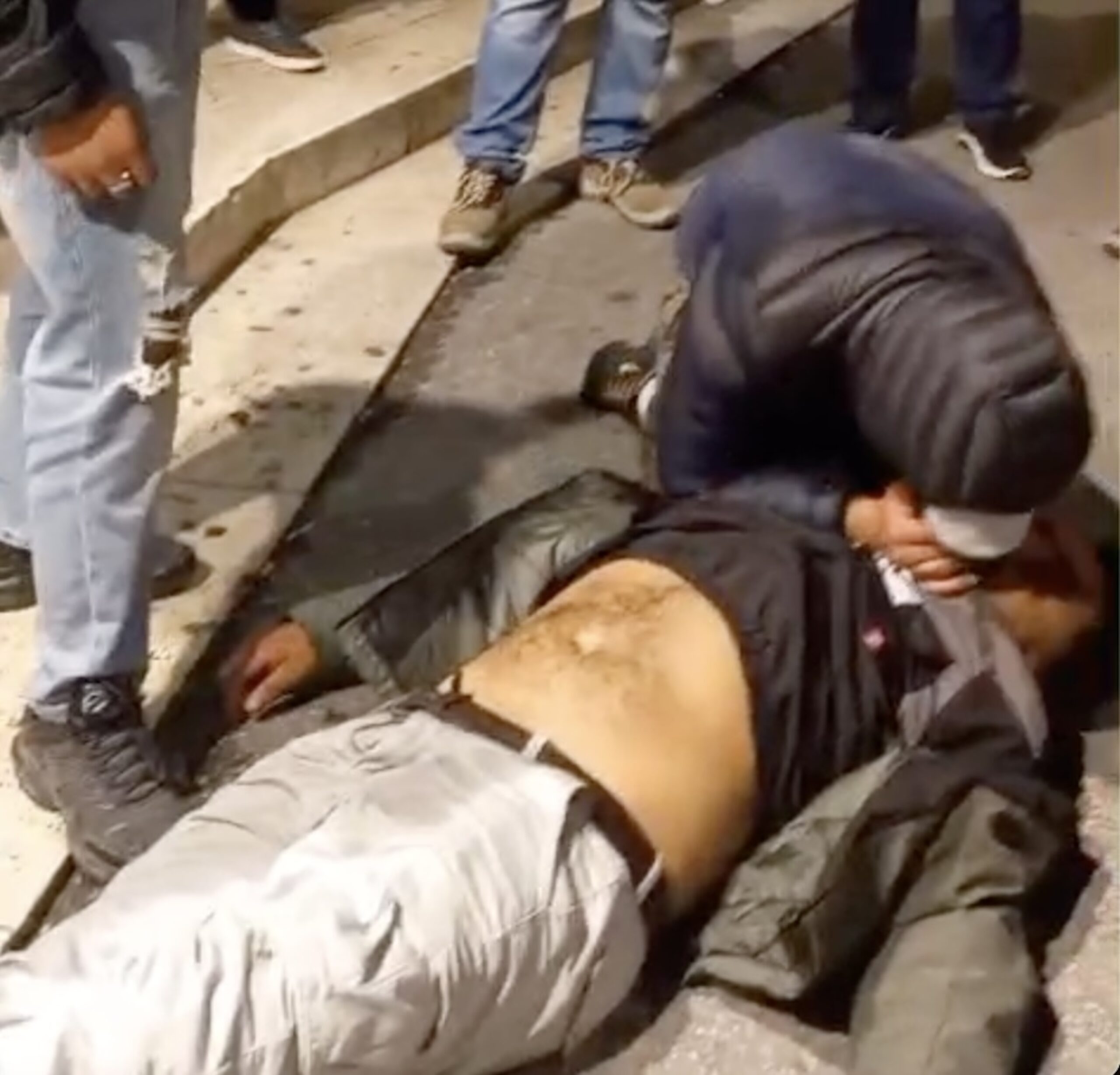 Modica, extracomunitari ubriachi seminano il panico durante uno spettacolo in piazza