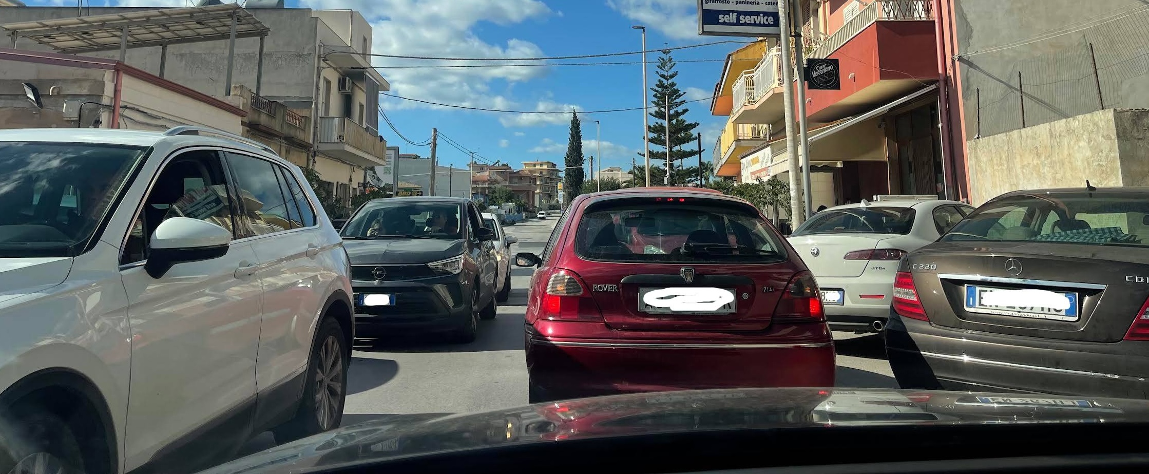 Come è difficile entrare e uscire da Pozzallo!