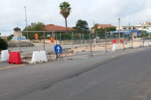 Si asfalta la strada al polo commerciale di Modica