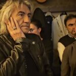 Ligabue inaugura il bar Mario al centro storico