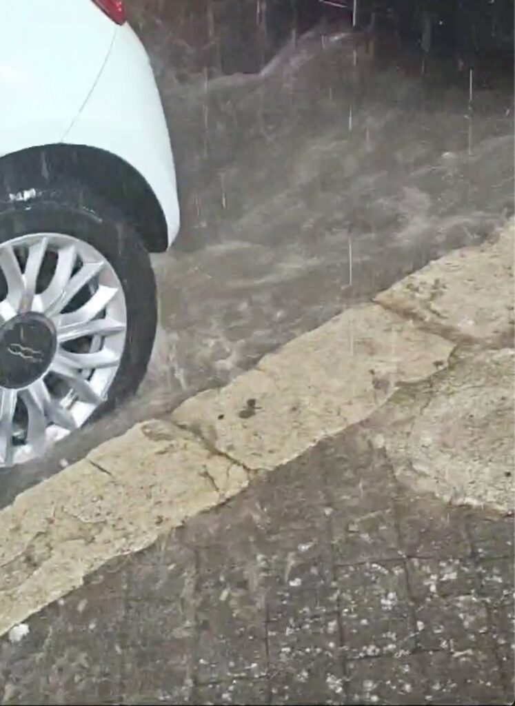 La violenta grandinata a Pozzallo della scorsa notte