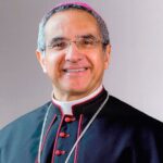 “Coprì un prete pedofilo”
