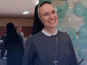 Chiara, 22 anni, da aspirante carabiniera a suora