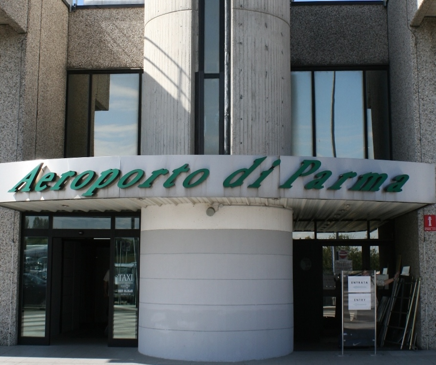 Aeroporto di Comiso, sparisce la tratta per Bologna sostituita da Parma
