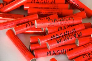 Modica, due petardi magnum sparati nei pressi del Municipio