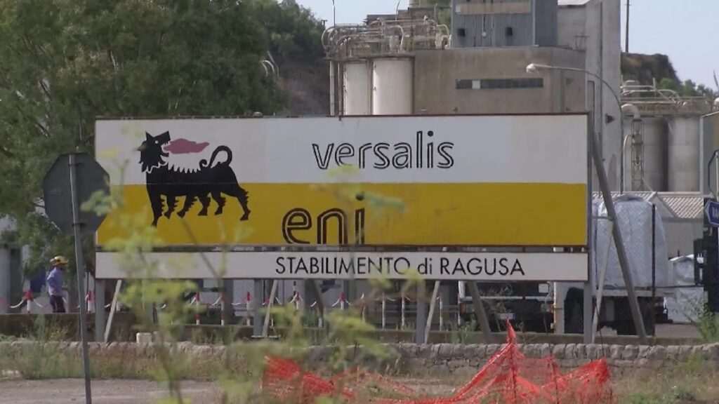Eni rassicura il Vescovo di Ragusa sul futuro di Versalis e dell'indotto