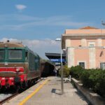 Cadavere di un giovane nei pressi della stazione ferroviaria di Vittoria