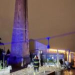 Maltempo, fulmine colpisce la torre accanto ad una pizzeria: 4 feriti di cui uno grave