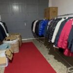 Abiti Gucci, eleganti e malfatti, nel garage di Comiso diventato boutique