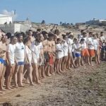 Bagno di fine anno a Marina di Modica, decine di temerari valorosi