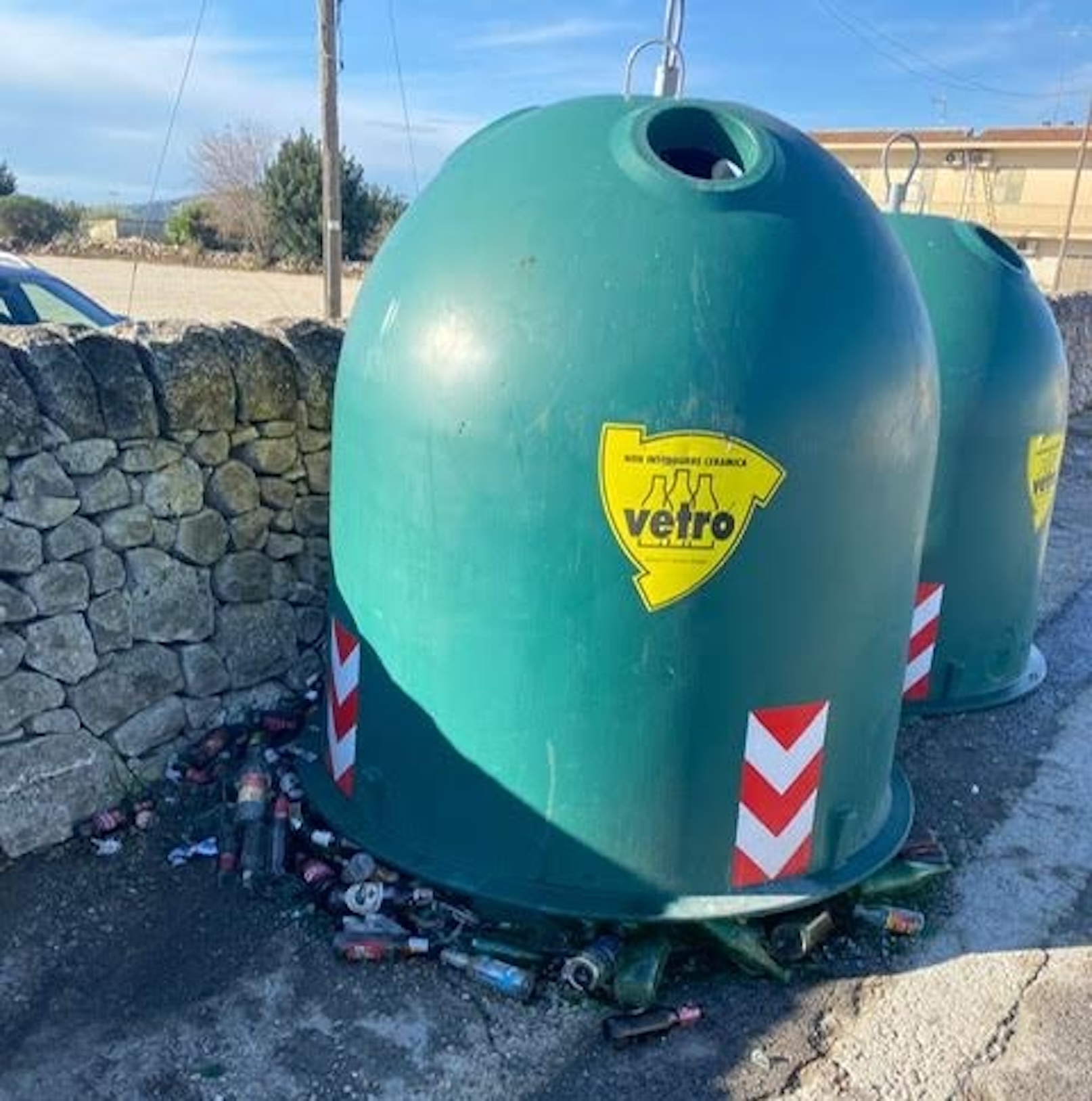 Modica, bomba carta in un cassonetto la notte di capodanno, indagini