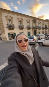 Lauren, 108 mila follower: la Sicilia autentica è a Scicli