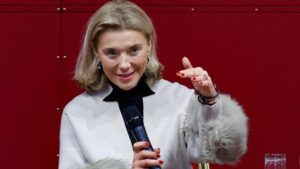 Elisabetta Belloni lascia la guida dei servizi segreti