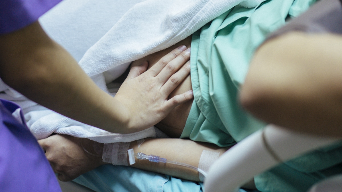 Parto gemellare in campeggio, muore uno dei due gemelli, genitori rifiutano soccorsi