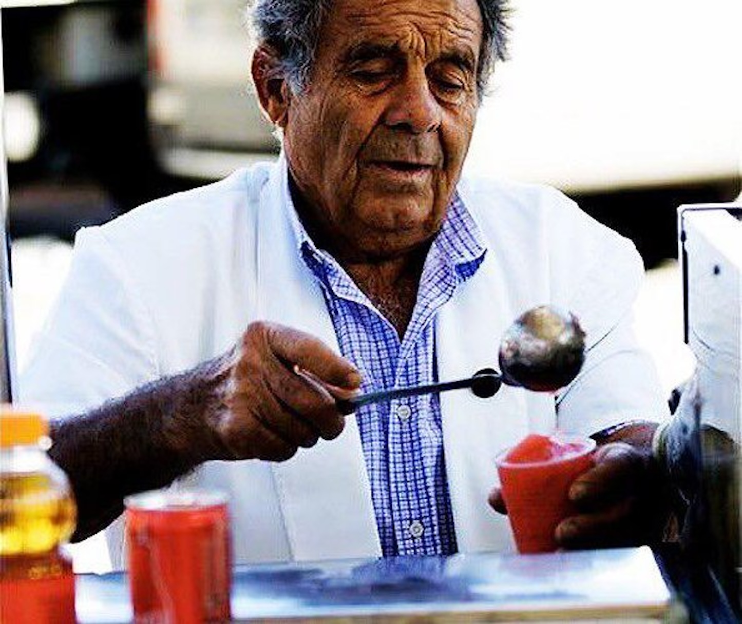 Gelati e Granite. La Modica immutabile di Don Giugginu