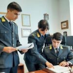 Pioggia di contributi pubblici a emittente televisiva, parenti assunti, ma solo sulla carta