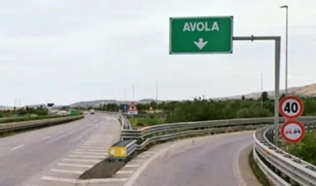 Autostrada Modica-Siracusa, traffico deviato ad Avola senza nessuna comunicazione