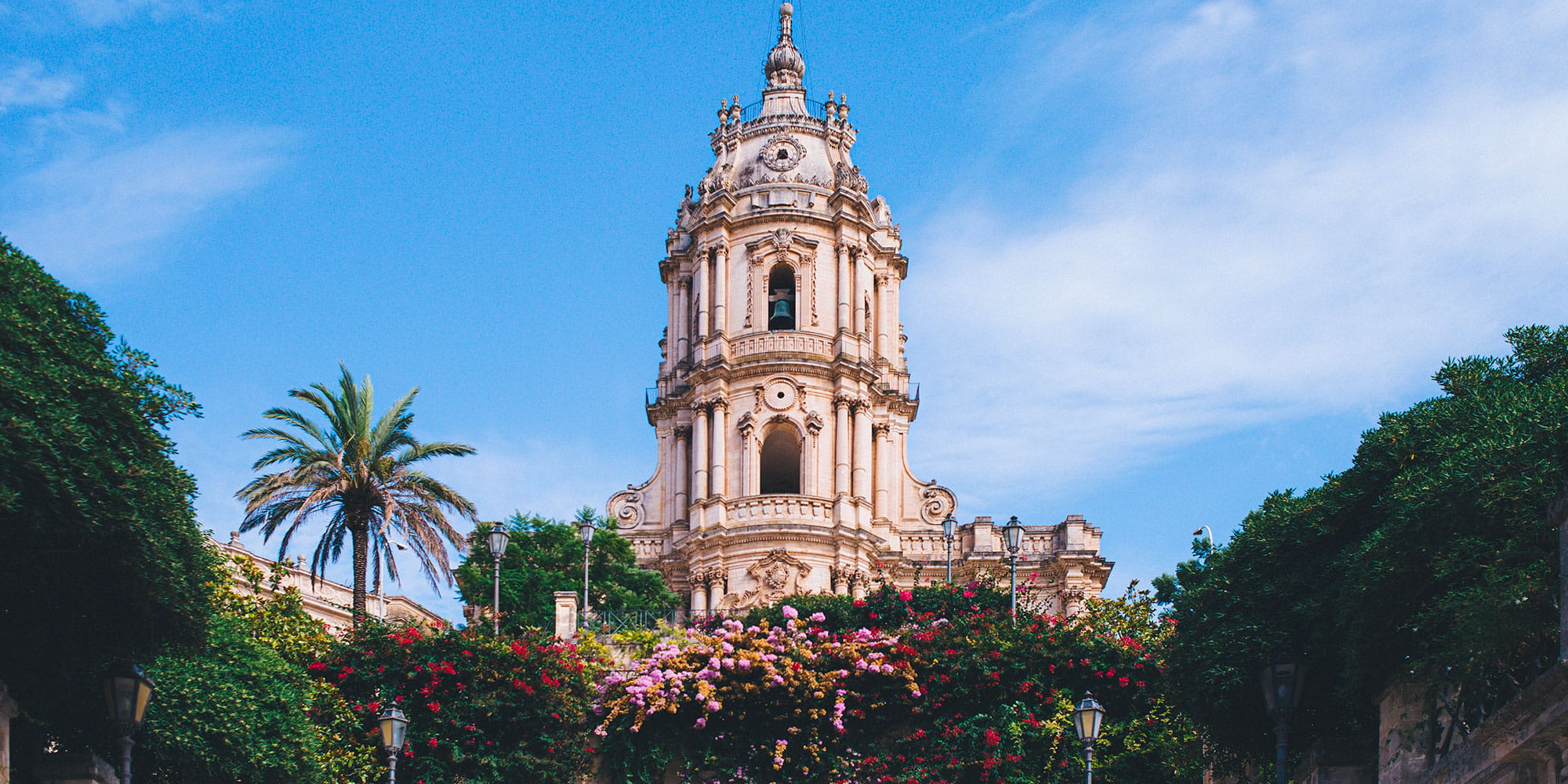 Una foto col drone permette di scoprire una iscrizione inedita sul duomo di San Giorgio a Modica