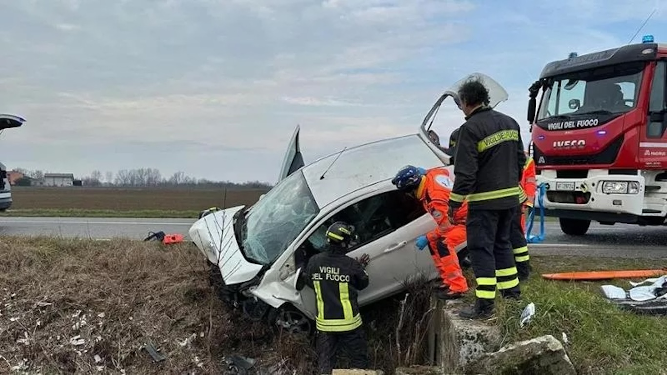 Bimbo di 4 mesi muore dopo un incidente stradale