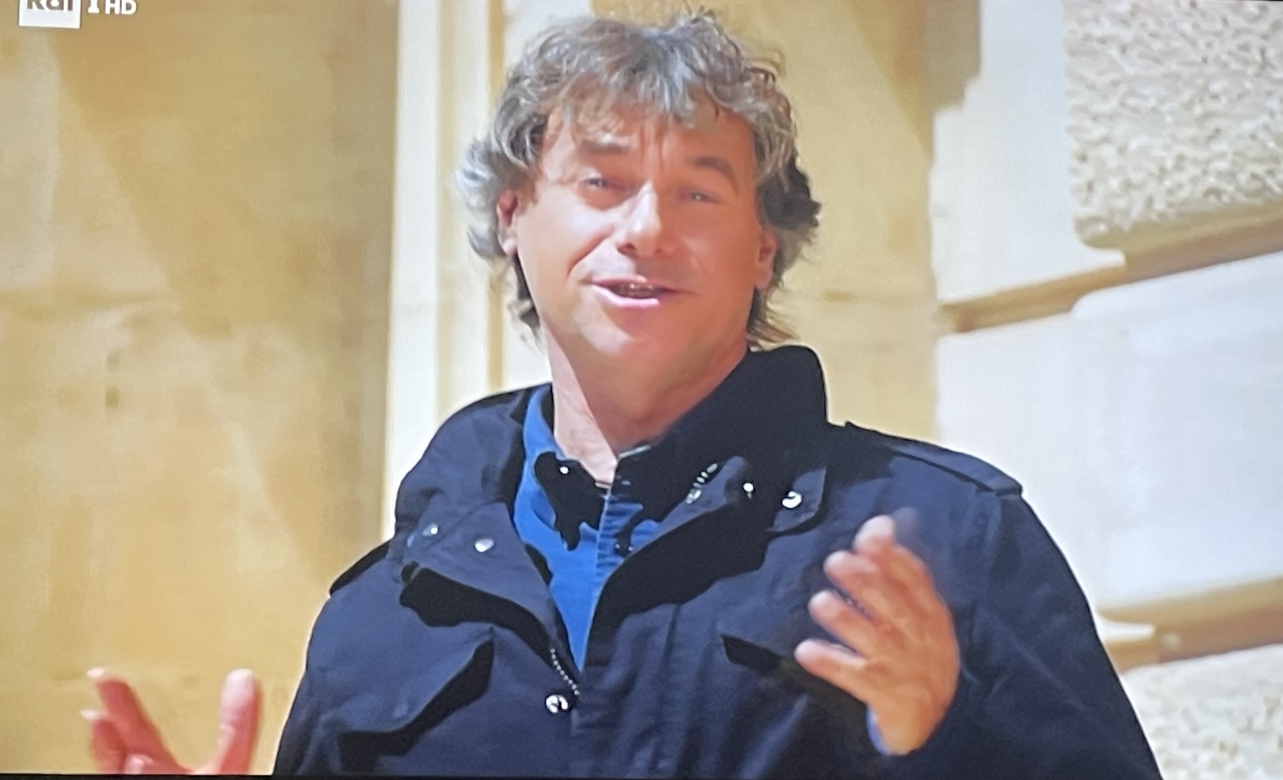 Alberto Angela trova un falso Caravaggio a Ragusa e una veranda non abusiva a Punta Secca