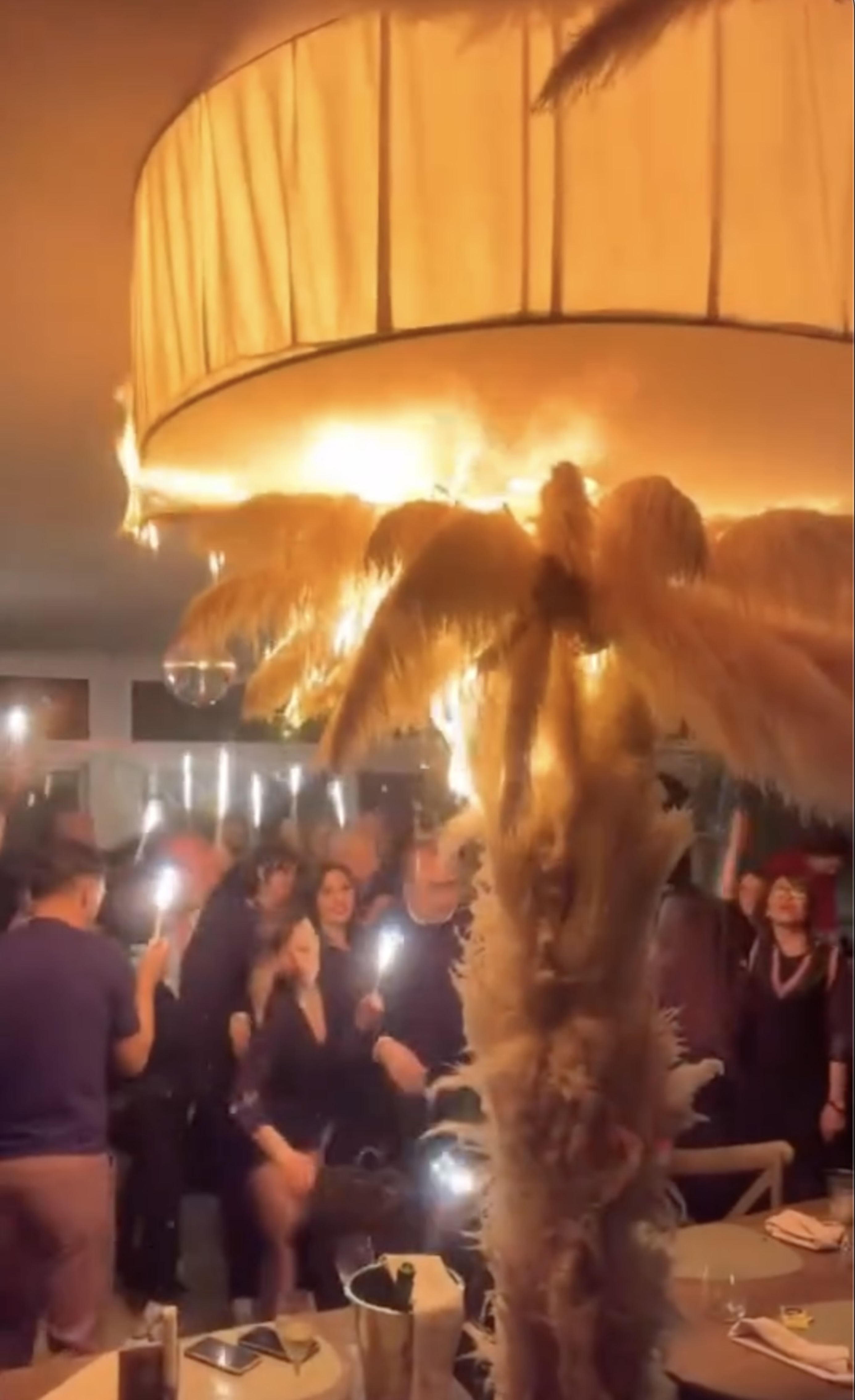 Incendio al Bon di Ragusa, l’origine del rogo in un VIDEO.