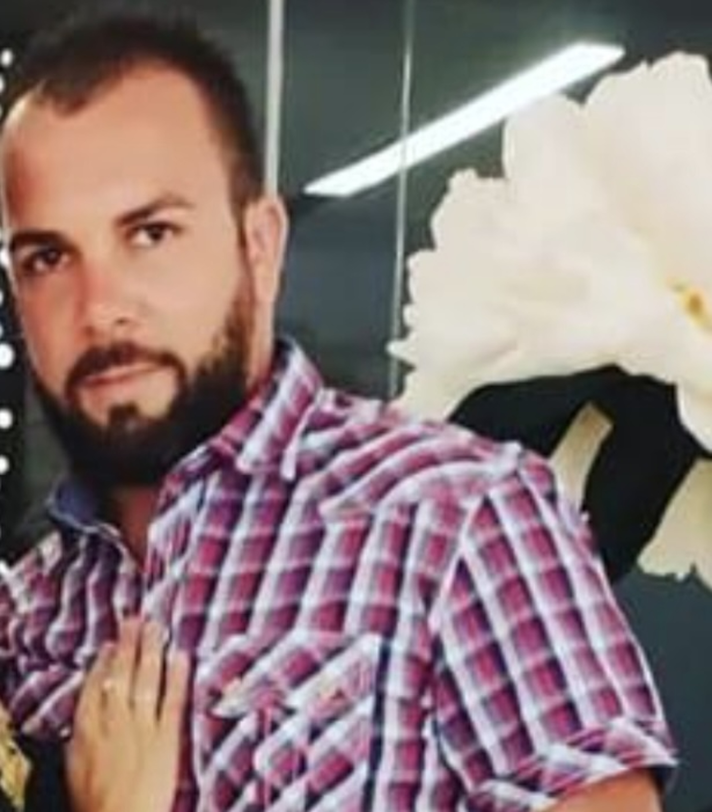 È Peppe Giurdanella il 36enne morto nell’incidente dell’auto contro l’autocarro. FOTO