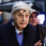 Vittorio Sgarbi ricoverato per depressione al Gemelli di Roma