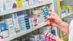 Farmaco introvabile a Ragusa, il direttore Asp Pino Drago si mobilita e lo recupera in 24 ore