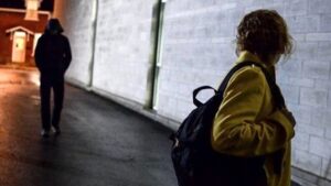 Era ai domiciliari, è evaso per perseguitare la ex fidanzata