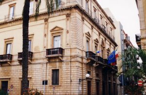 Debiti verso Comune: a processo 8 consiglieri comunali di Vittoria