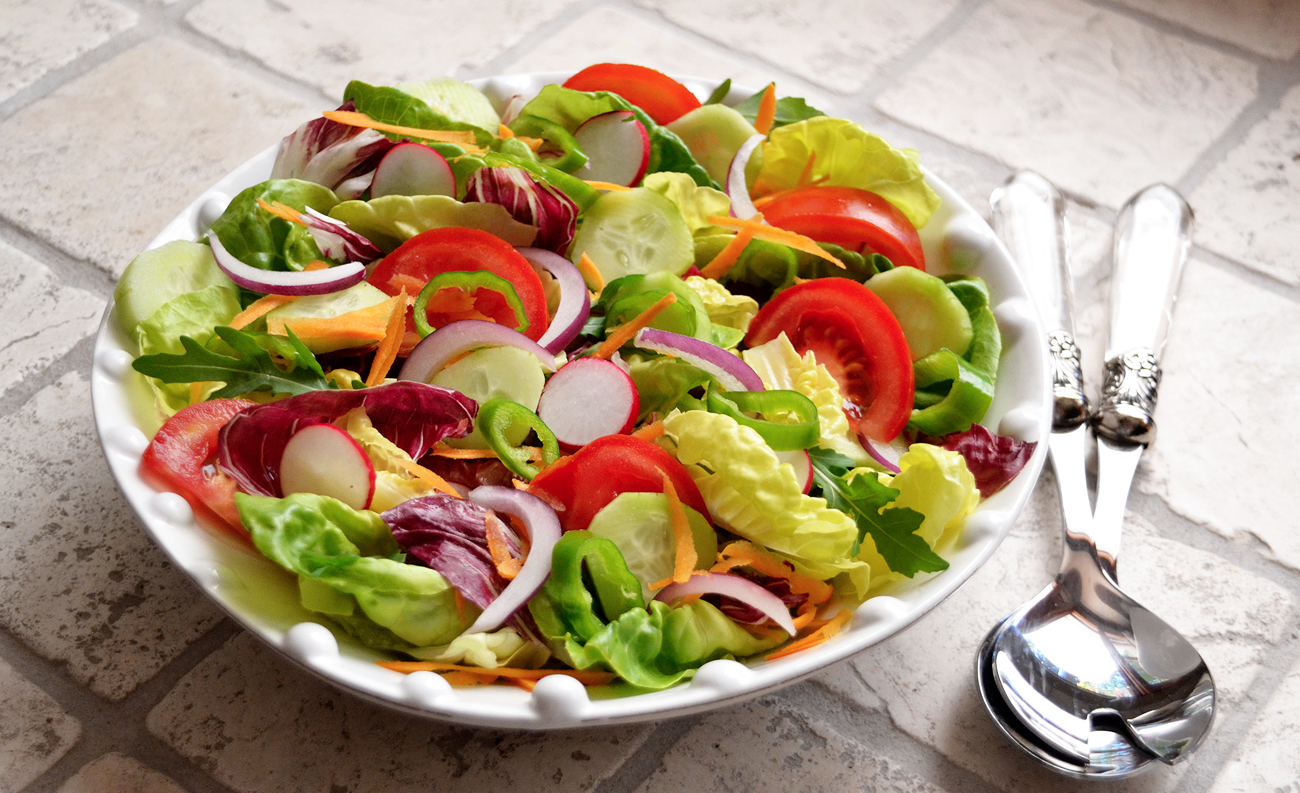 Cibo e arte, a Modica hanno fatto l’insalata mista al Convento del Carmine