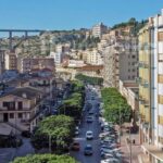 Modica,  immigrato con lo scooter perde le staffe dopo incidente con auto