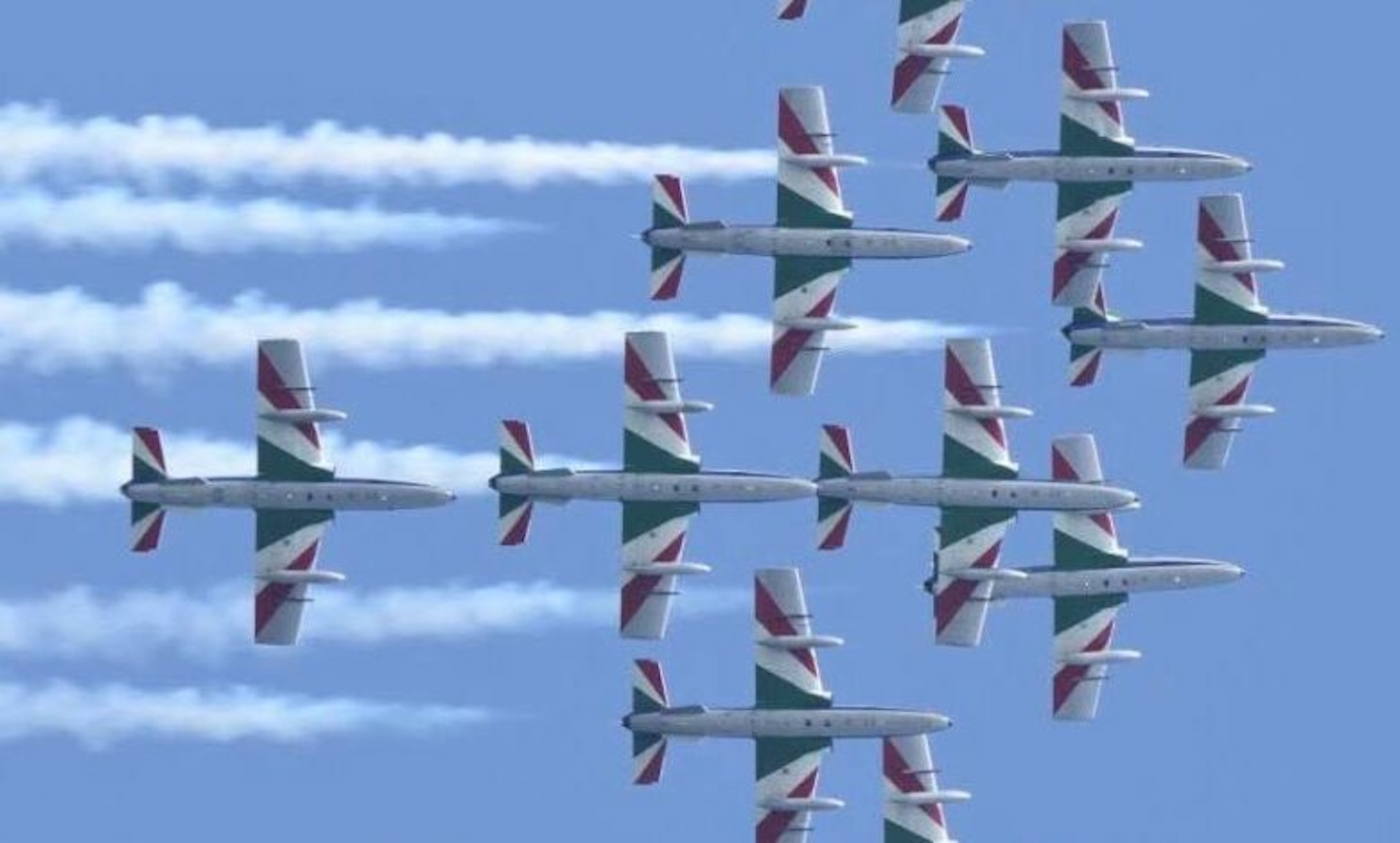 Frecce Tricolori a Catania il 4 maggio Frecce Tricolori a Catania il 4 maggio