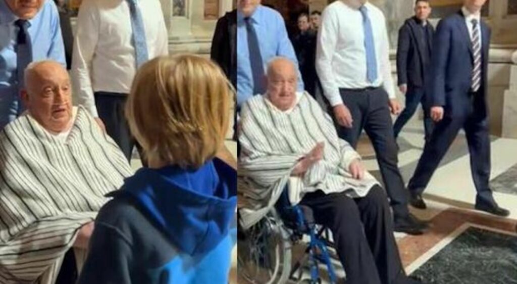 Papa Francesco, perch&eacute; ha indossato il poncho argentino? Il significato di quel capo di lana di alpa