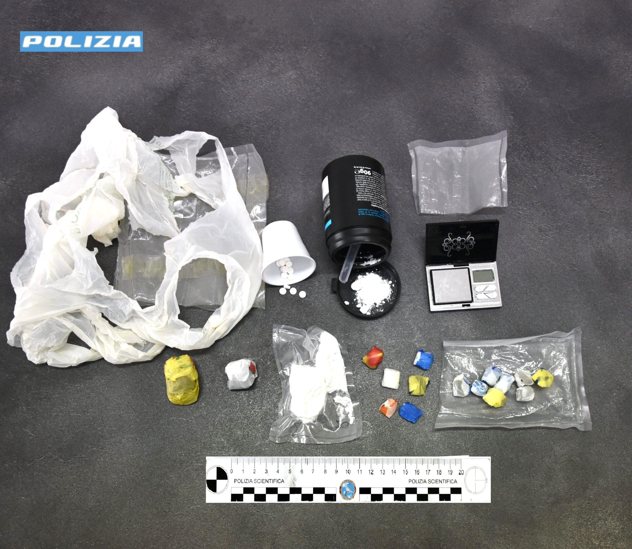 Ispica, donna 36enne, professione spacciatrice