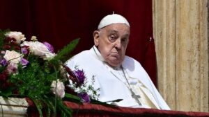 Papa Francesco, un picco ipertensivo all'alba, l'ictus e la morte