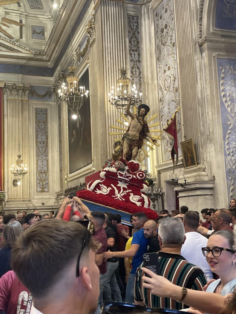 Gioia Cristo Risorto, i portatori pi&ugrave; giovani abbiano il senso del peso del gesto