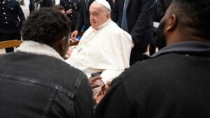 I doni di papa Francesco ai detenuti di Roma: "Oltre 200 mila euro dal suo conto"