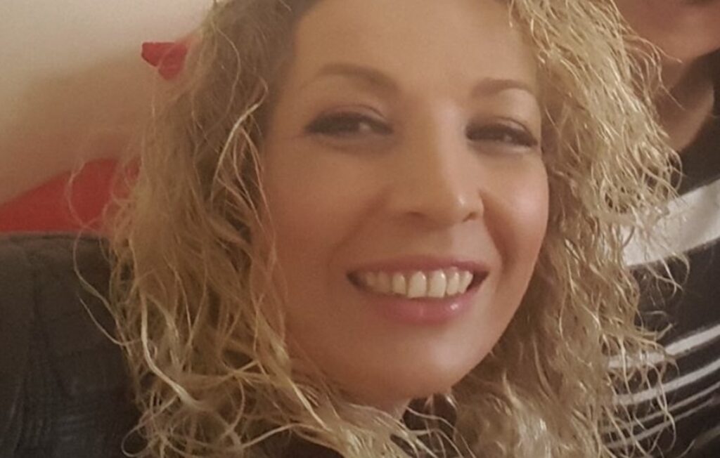 Va in Egitto per festeggiare il compleanno e muore per un malore Arlesiana Mannone, 51 anni