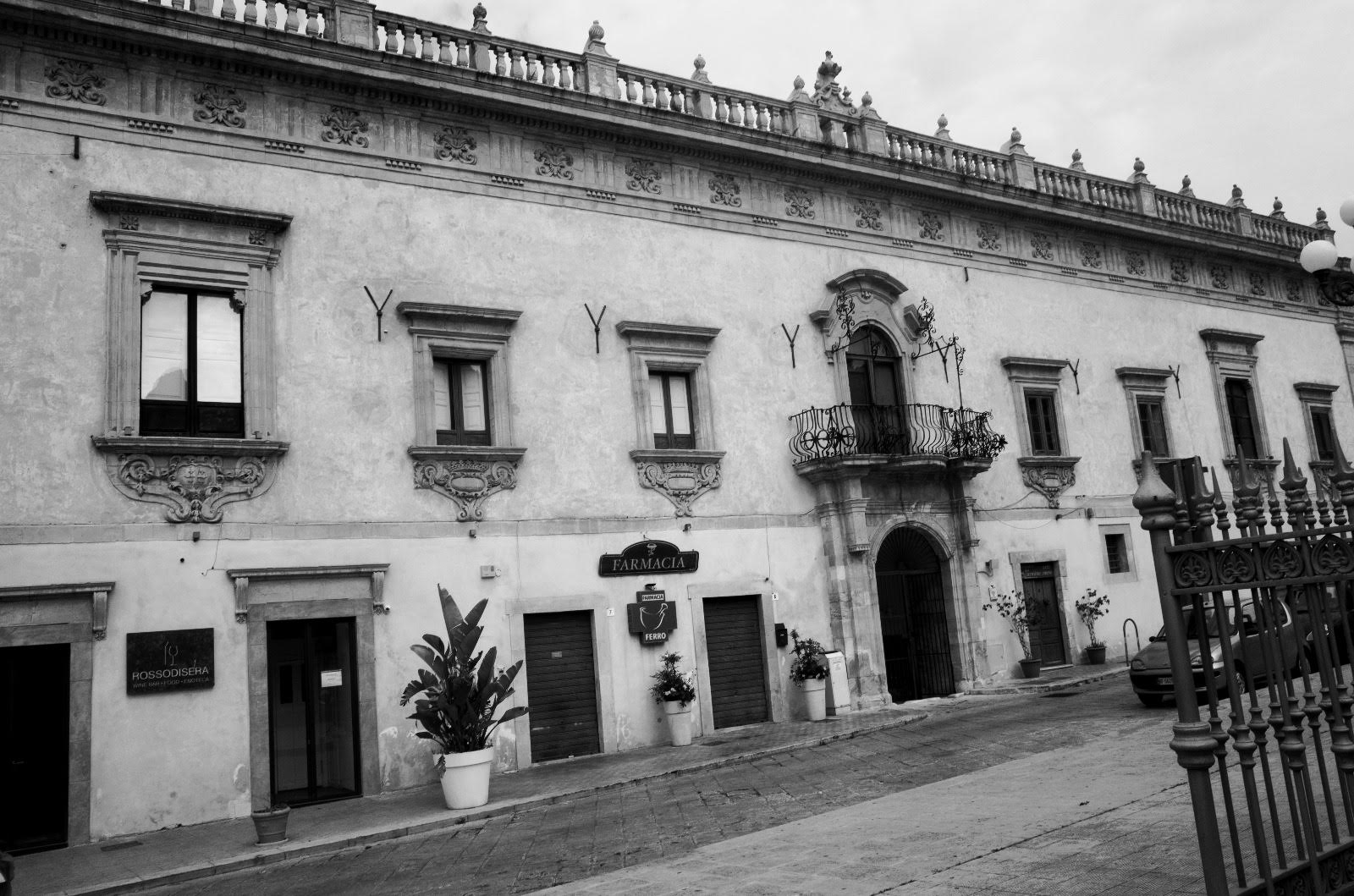 Scicli, con la mostra “L’Opera delle formiche” del maestro Emilio Isgrò si inaugura il MACC Scicli, con la mostra “L’Opera delle formiche” del maestro Emilio Isgrò si inaugura il MACC