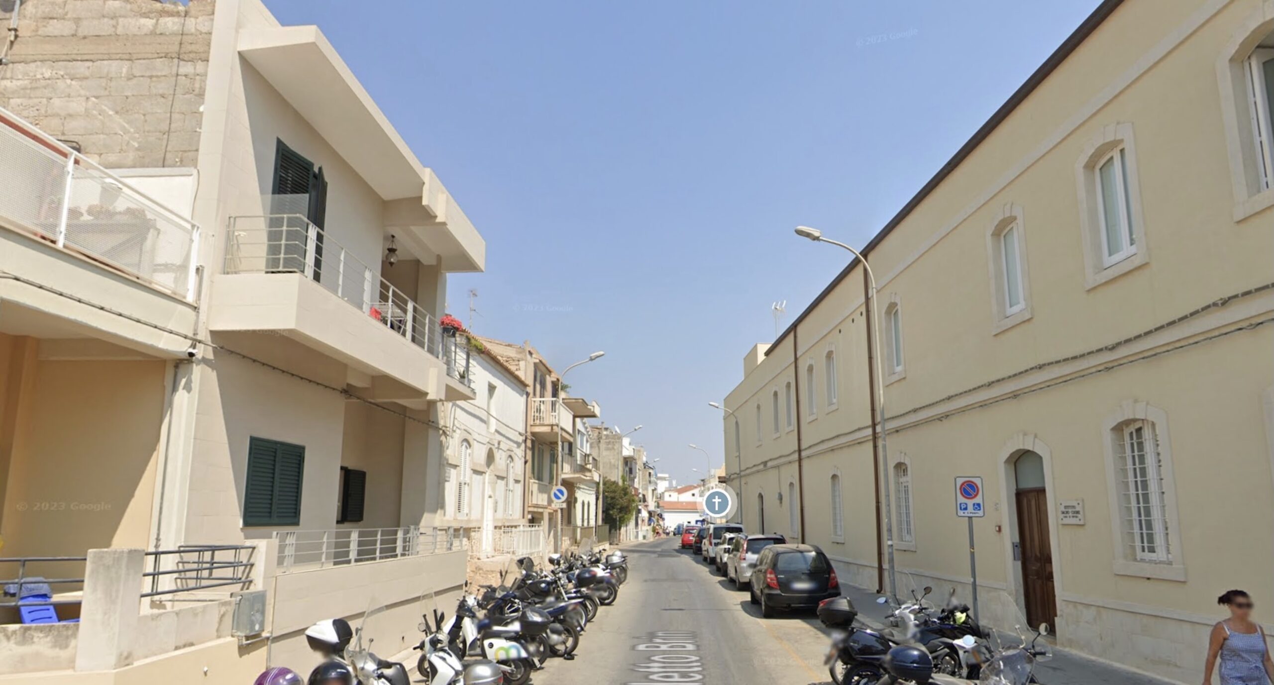 Marina di Ragusa, si pedonalizza via Benedetto Brin. No a bici e monopattini al lungomare