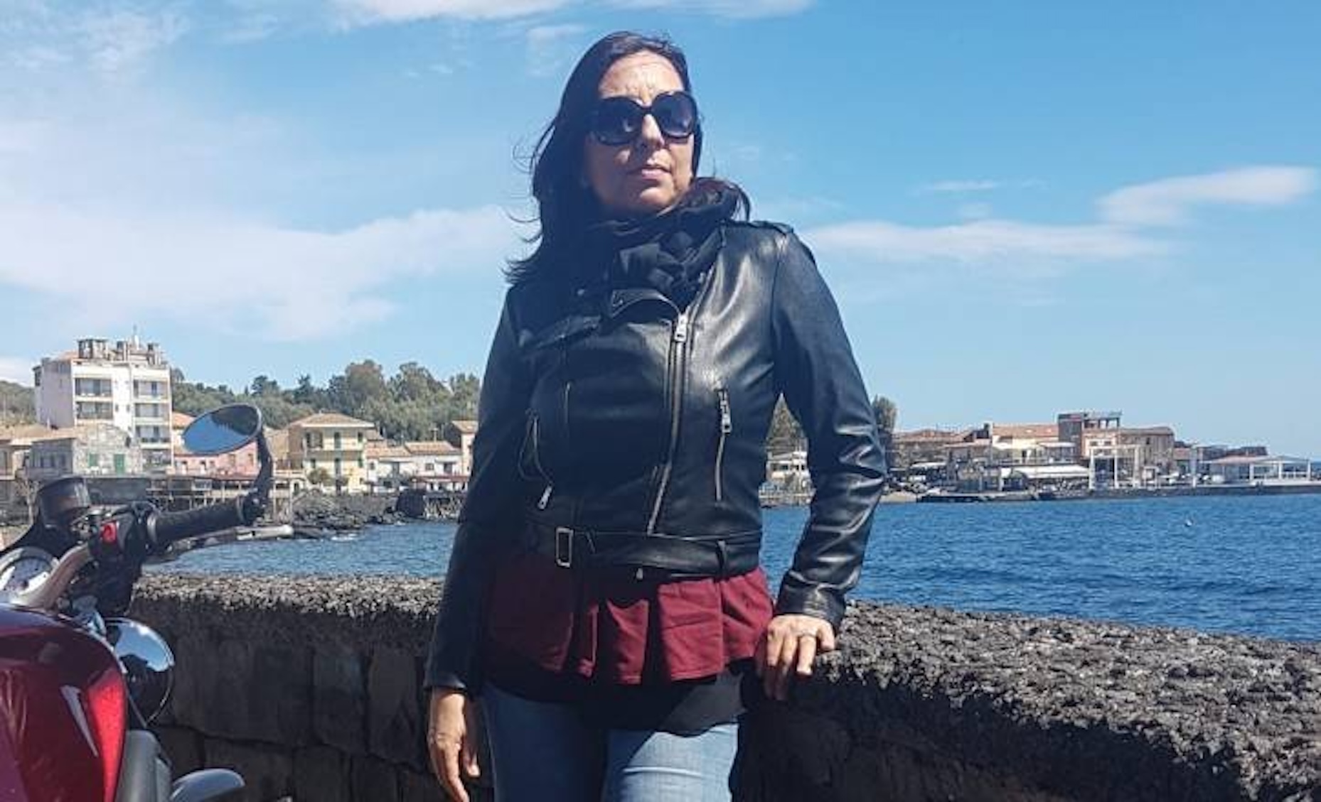 Impatto violentissimo tra moto, muore Rossella Perricone