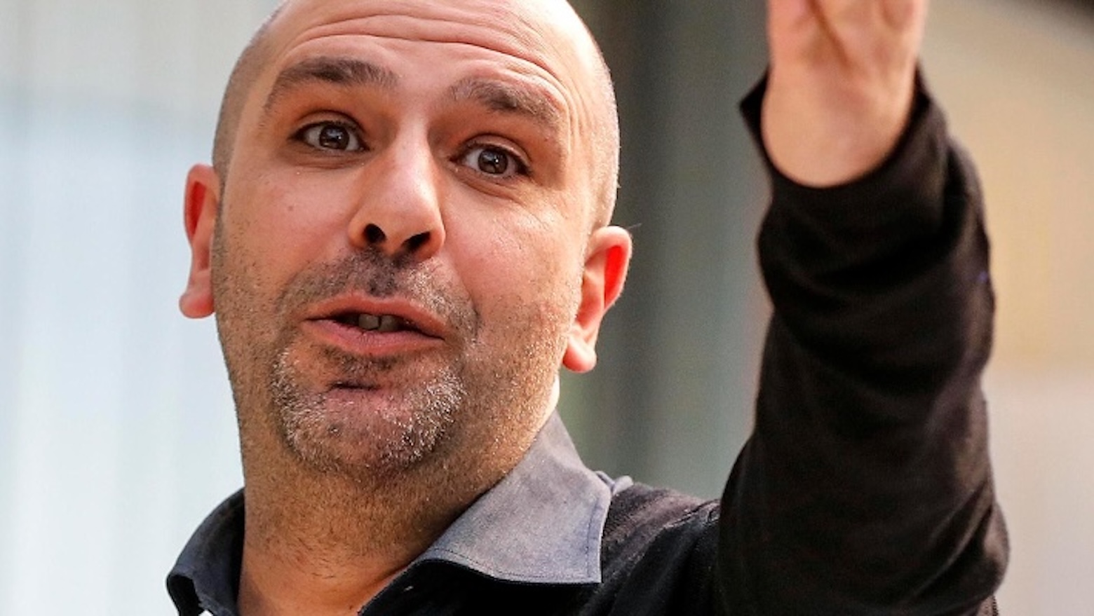 ‘Buen Camino’, il nuovo film di Checco Zalone a Natale al cinema
