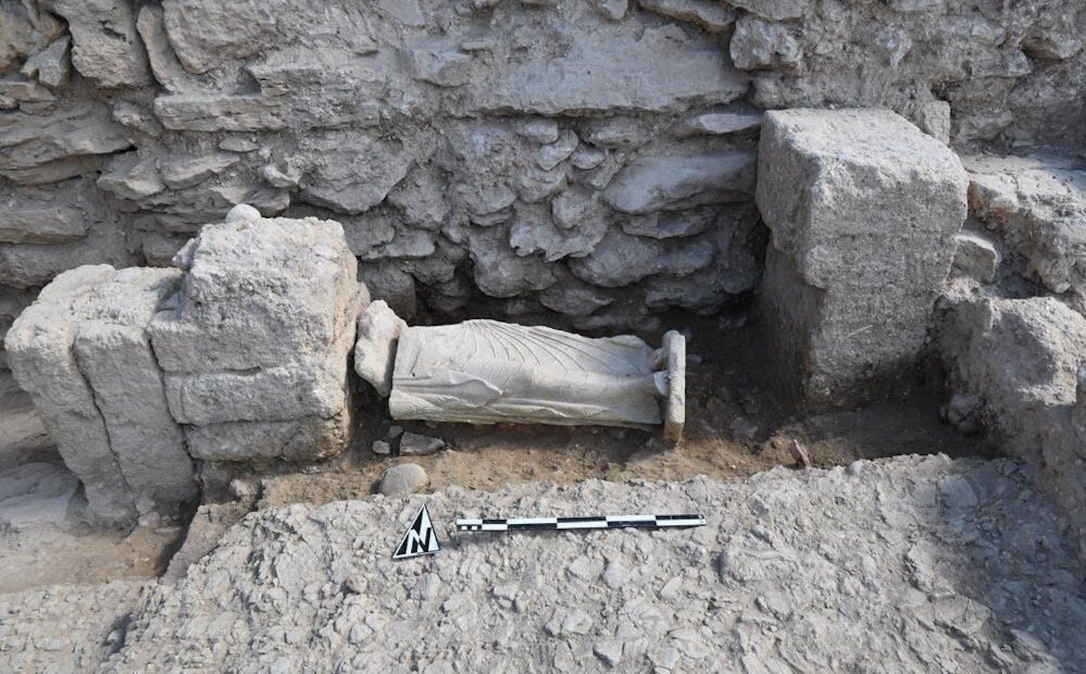 Statua greca in marmo rinvenuta a Mozia