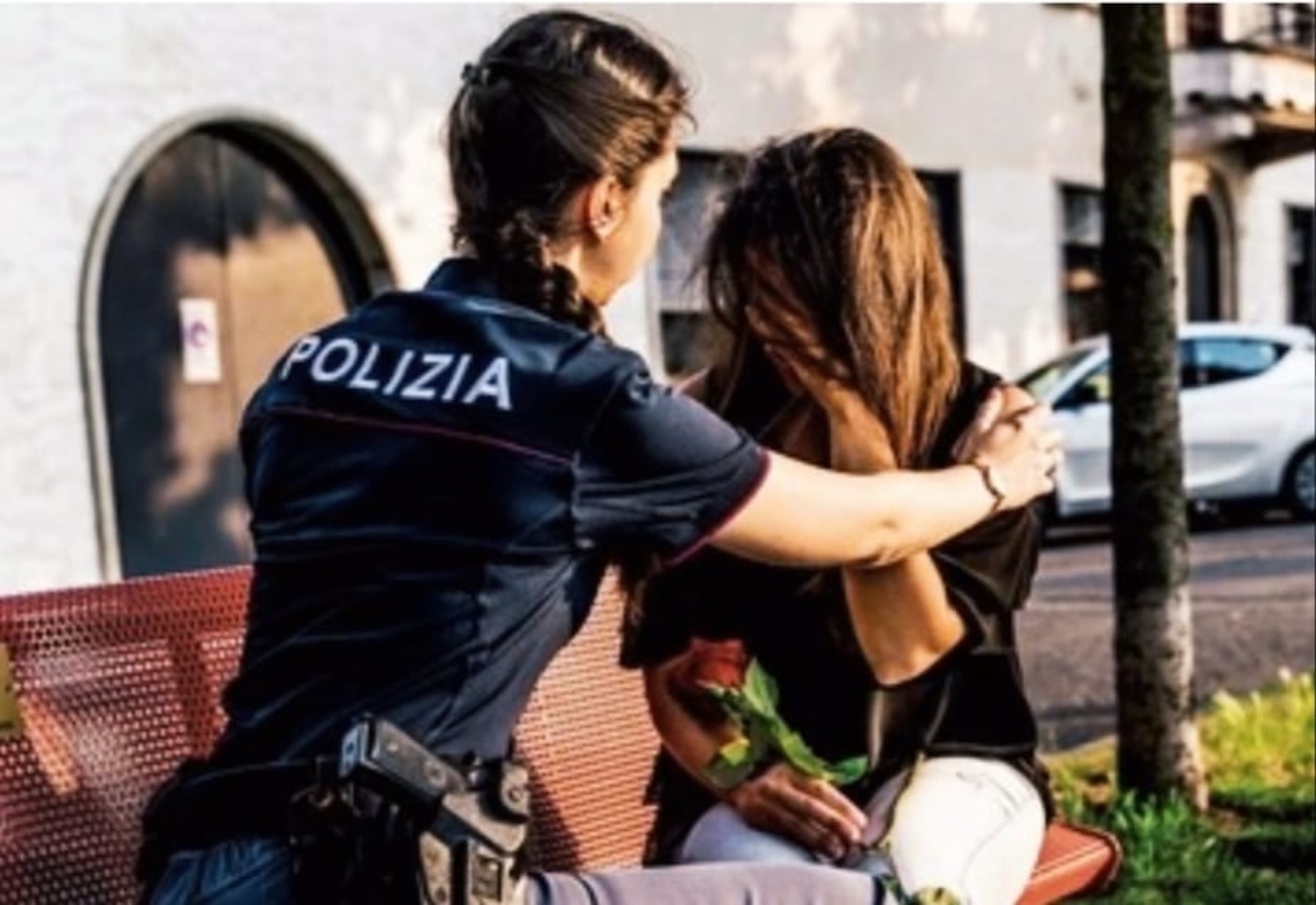 Rapina a una donna, due arresti a Vittoria