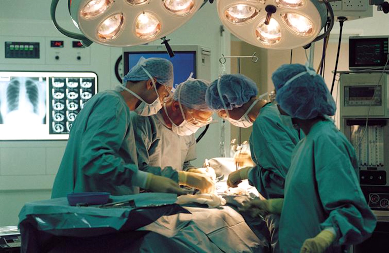 Donazione straordinaria a Ragusa: prelievo di fegato da un donatore di 91 anni