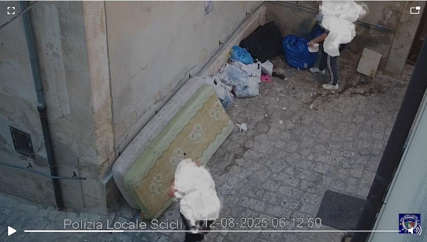 Multe per 118 euro a chi abbandona i rifiuti. A Scicli le telecamere hanno beccato gli incivili a San Bartolomeo