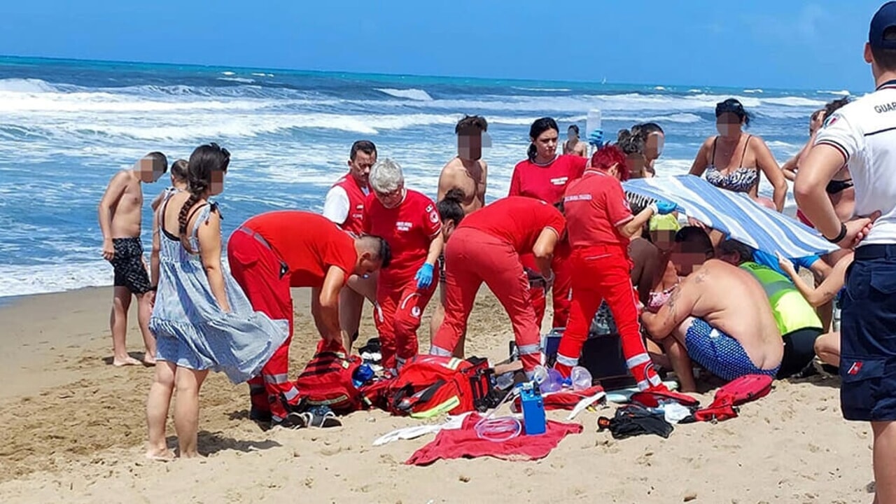 Sampieri, 12 ragazzi in difficoltà a mare: salvati dalla Guardia costiera