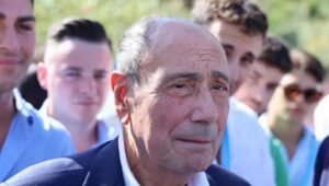 È morto a Palermo Rosario Schifani, fratello del presidente della Regione siciliana Immagine rappresentativa di È morto a Palermo Rosario Schifani, fratello del presidente della Regione siciliana