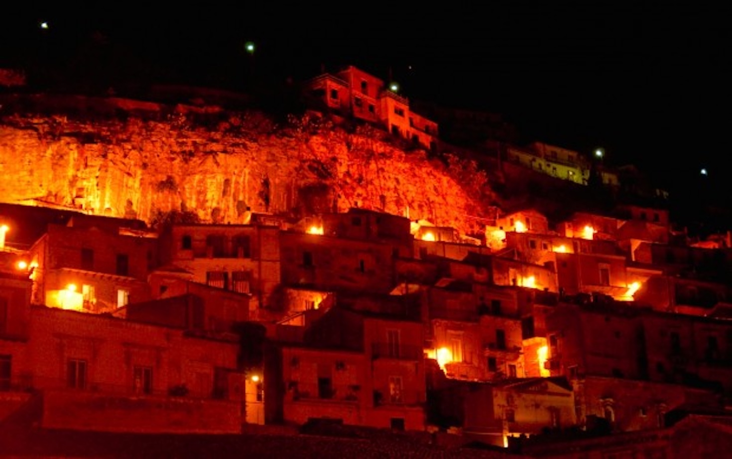 Ultimo appuntamento per “Lune d’Oriente” a Modica, percorsi culturali al chiaro di luna Ultimo appuntamento per “Lune d’Oriente” a Modica, percorsi culturali al chiaro di luna